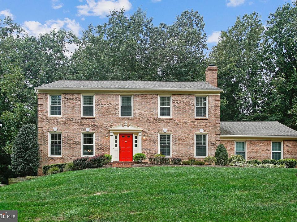 1st image of 3424 Valewood Dr