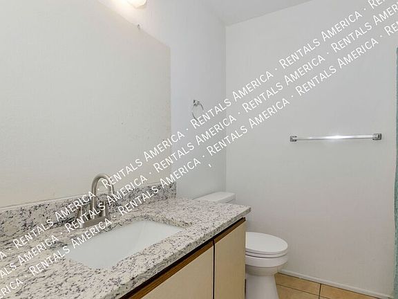 5th image of 1366 N Riverview Blvd