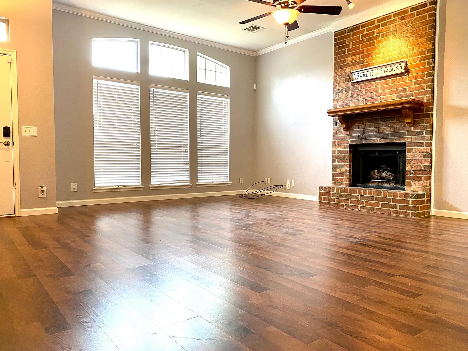 1020 Pruett Dr — Photo 2