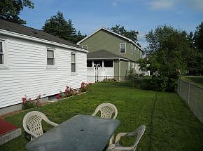 3rd image of 20 New Hampshire Ave