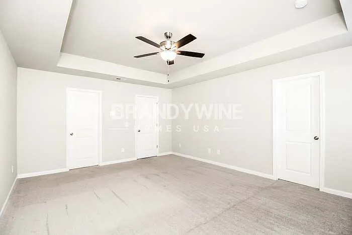 345 Bascomb Cres — Photo 13