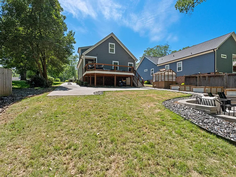 109 W Circle Ave — Photo 31