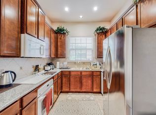 8712A Iron Horse Dr, Irving, TX 75063