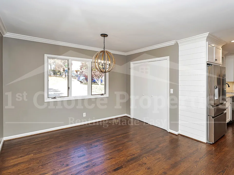 2005 Chestnut Rd
