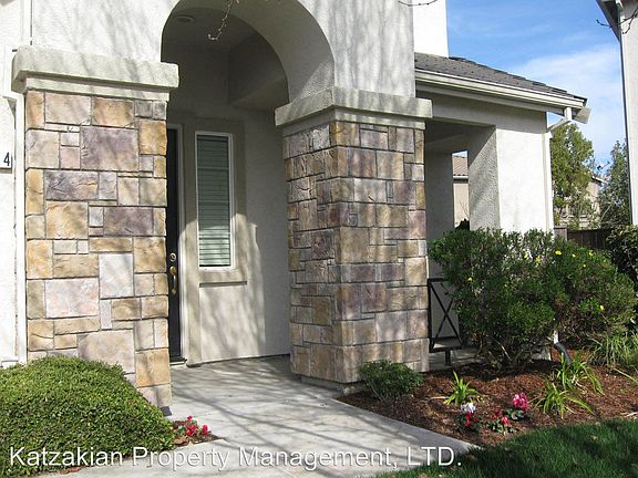 2nd image of 3874 Lark Haven Ct