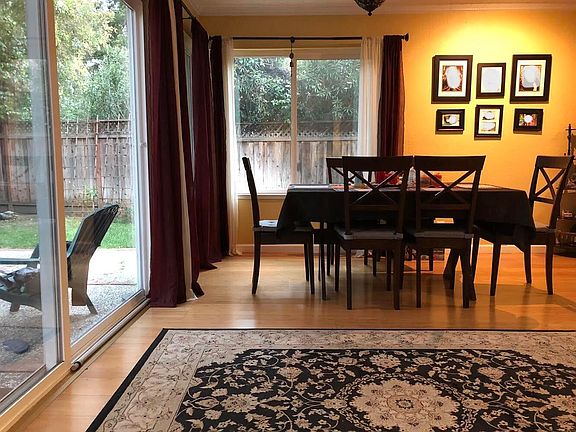 3rd image of 314 Oakberry Way
