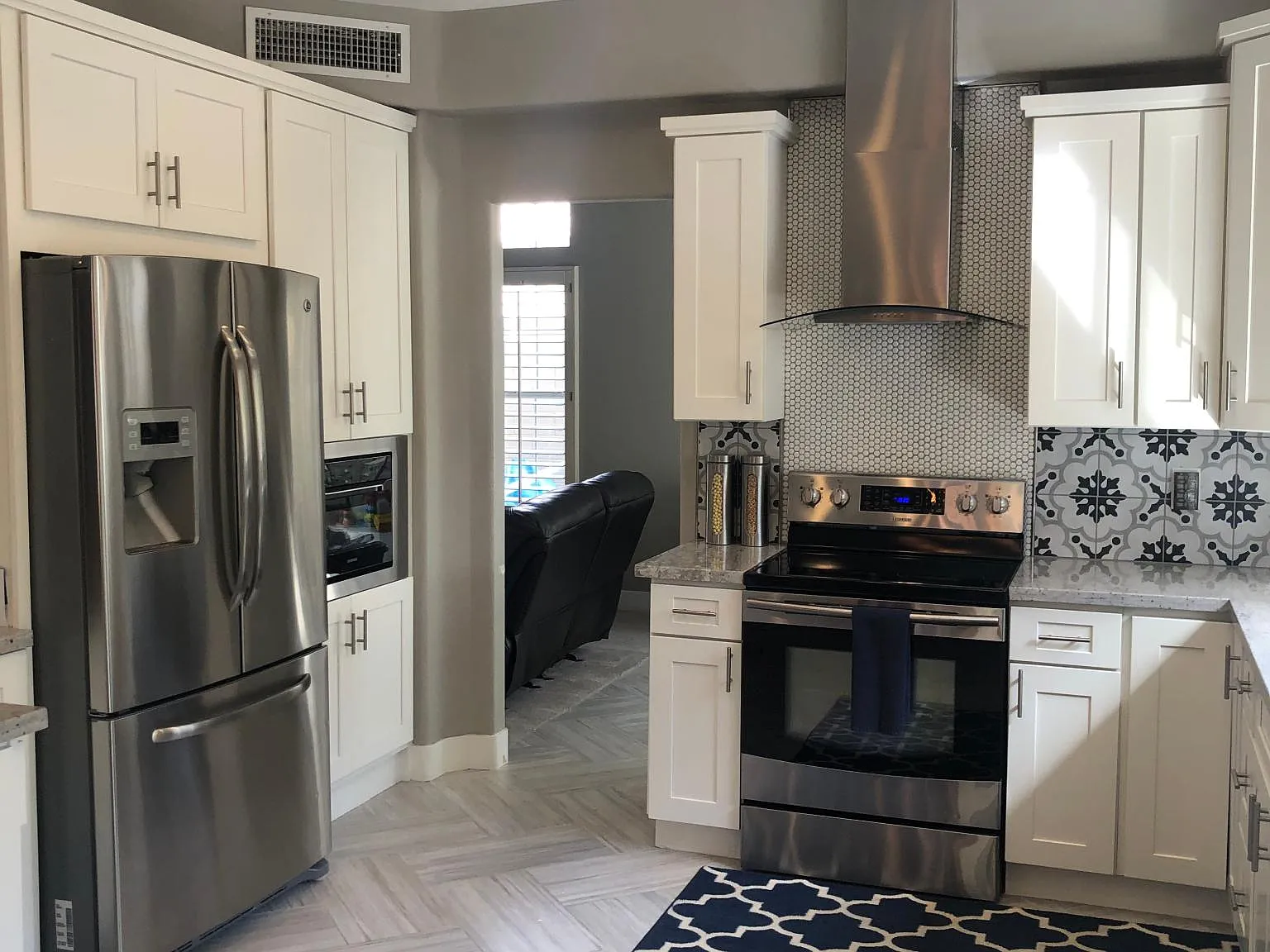 4 bed, 2.5 bath, 2138 sqft, $4,800 — Photo 4