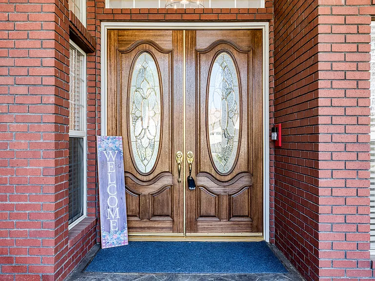 8301 Waterfield Dr — Photo 1