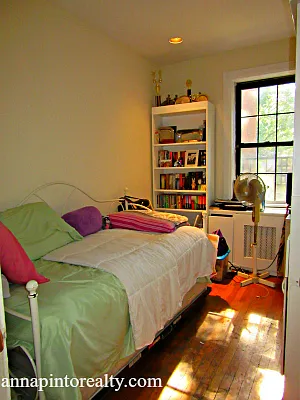 Sold by Anna Pinto Realty | media 29