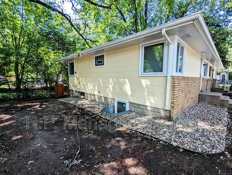 2502 Talmage Ave SE Mpls — Photo 2