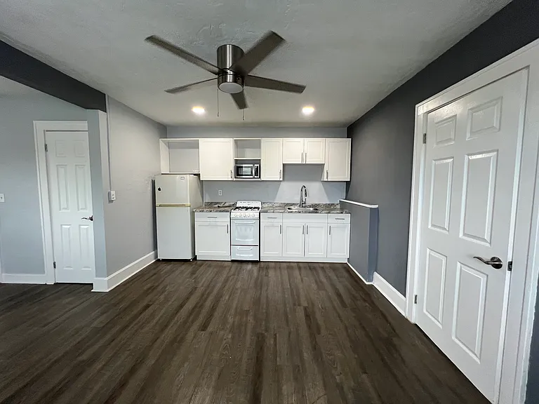 329 N K St #4 — Photo 9