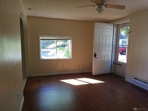 4th image of 862 Washington Ave