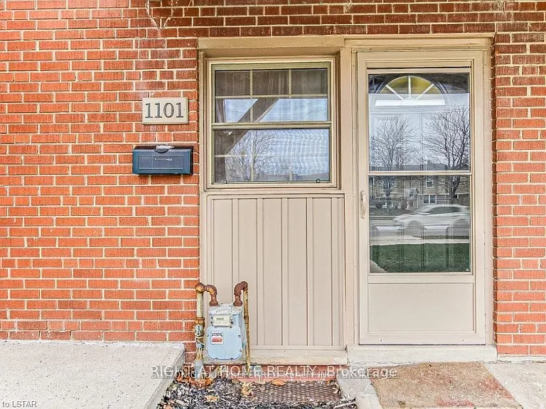 1101 Oxford St E #56 — Photo 3