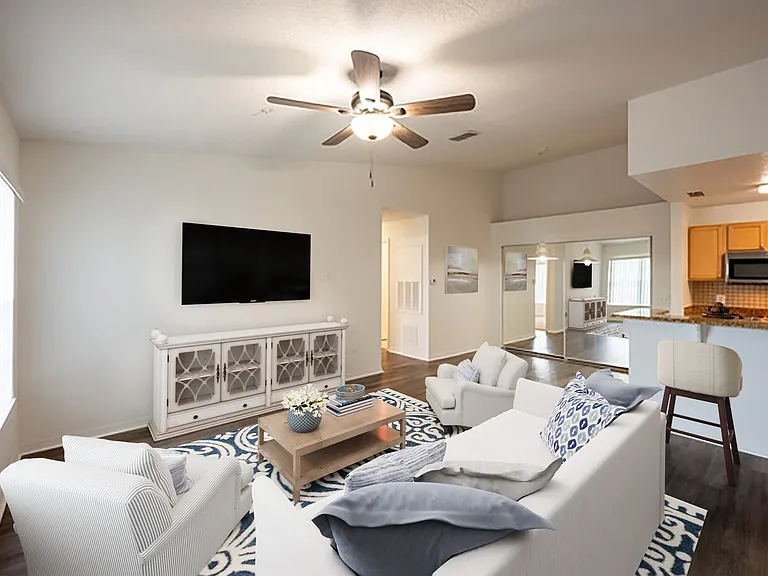 Enterprise Cove Apts — Photo 6