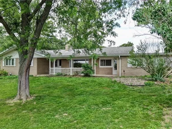 1592 Pleasant View Dr NW, Dover, OH 44622