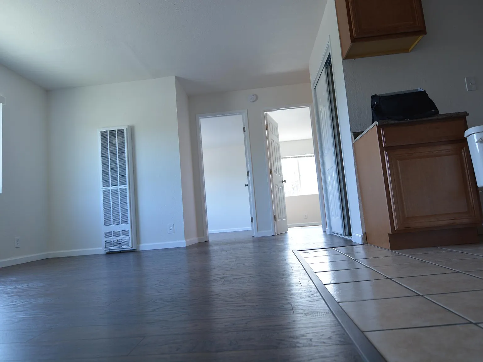 2 bed, 700 sqft, $2,200 — Photo 3