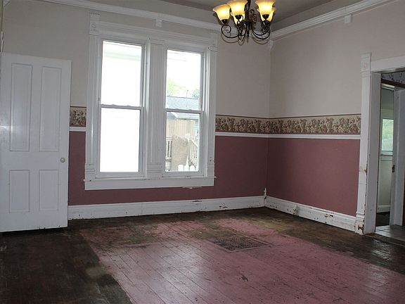 5th image of 211 E Central Ave
