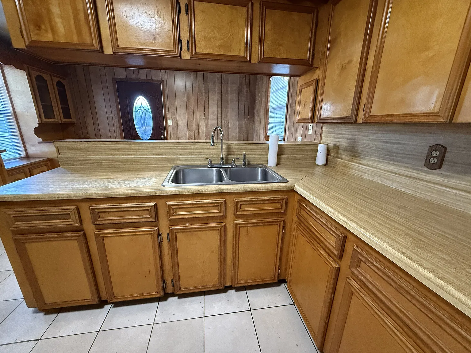 2 bed, 888 sqft, $1,250 — Photo 4