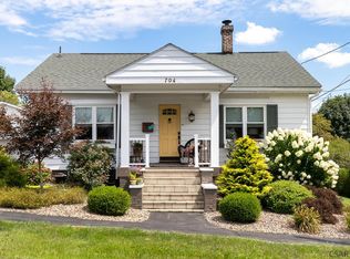 704 S 6th St, Altoona, PA 16602