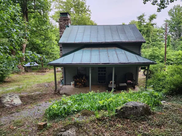 1219 Kira Ln, Bedford, VA 24523