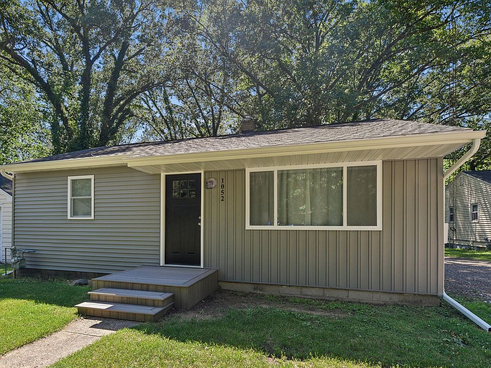 1st image of 1052 Woodward Ave