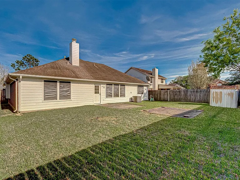 125 Barbetta Ct — Photo 43