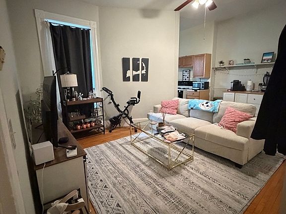 3rd image of 124 Summer St APT 2