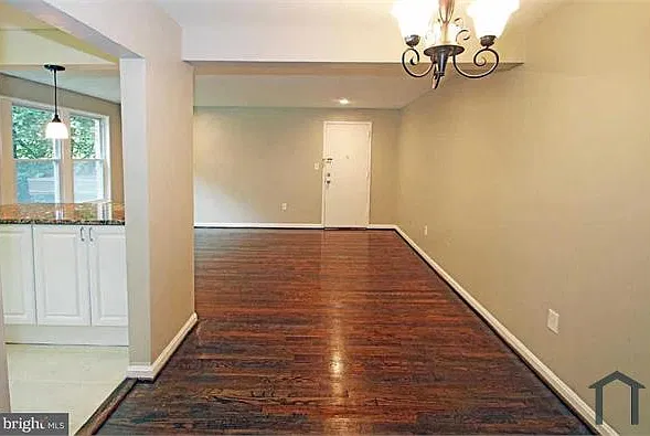 2 bed, 810 sqft, $1,944 — Photo 3