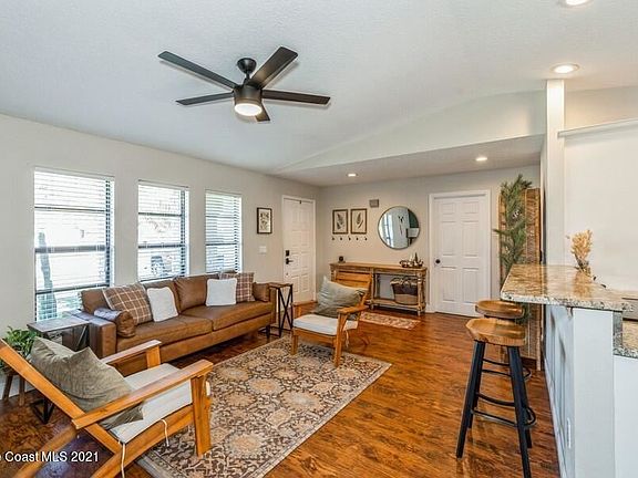 4th image of 3153 Village Park Dr