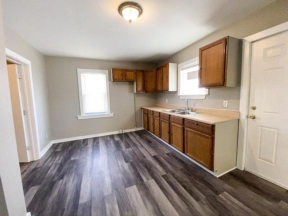 3rd image of 4020 North 25th STREET