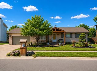 10564 Weeping Willow Dr, Sandy, UT 84070