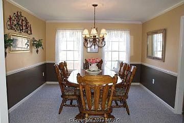 4th image of 24 Scotland Cir