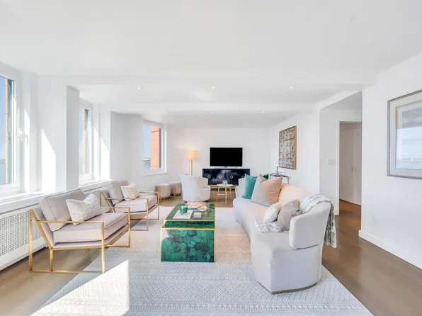 333 Rector Place image 4 of 25