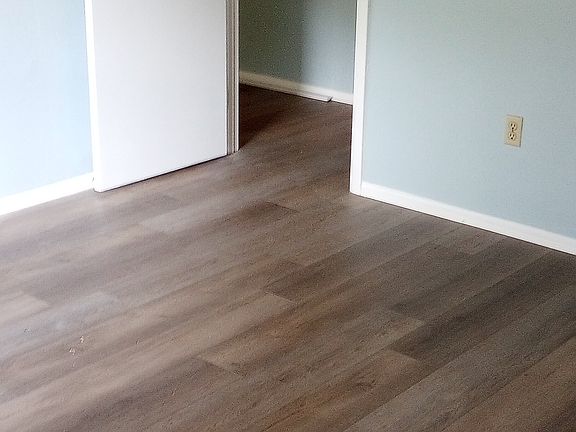 Large rooms, lots of light.