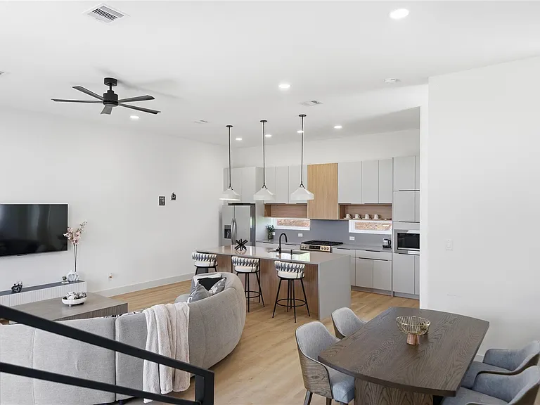 5505 Hershe St — Photo 29