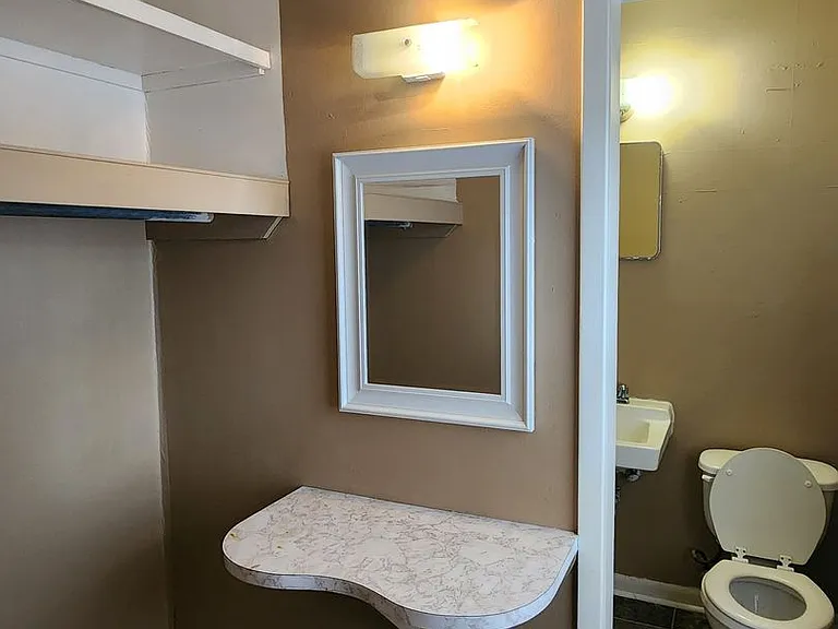 638 Bringhurst Dr — Photo 13