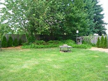 Lovely back Yard!