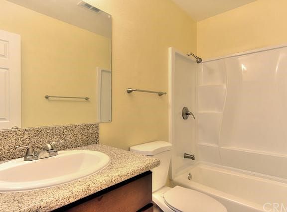 5th image of 777 W 48th St