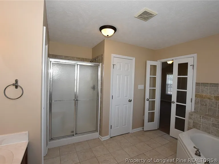 60 Scranton Ct — Photo 22