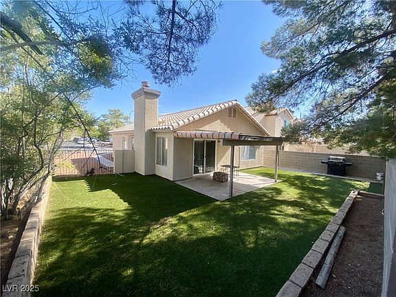 2nd image of 5955 Commodore Cove Dr