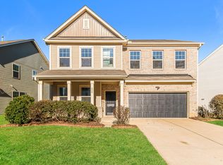 626 Lavenham Ln, Fuquay Varina, NC 27526
