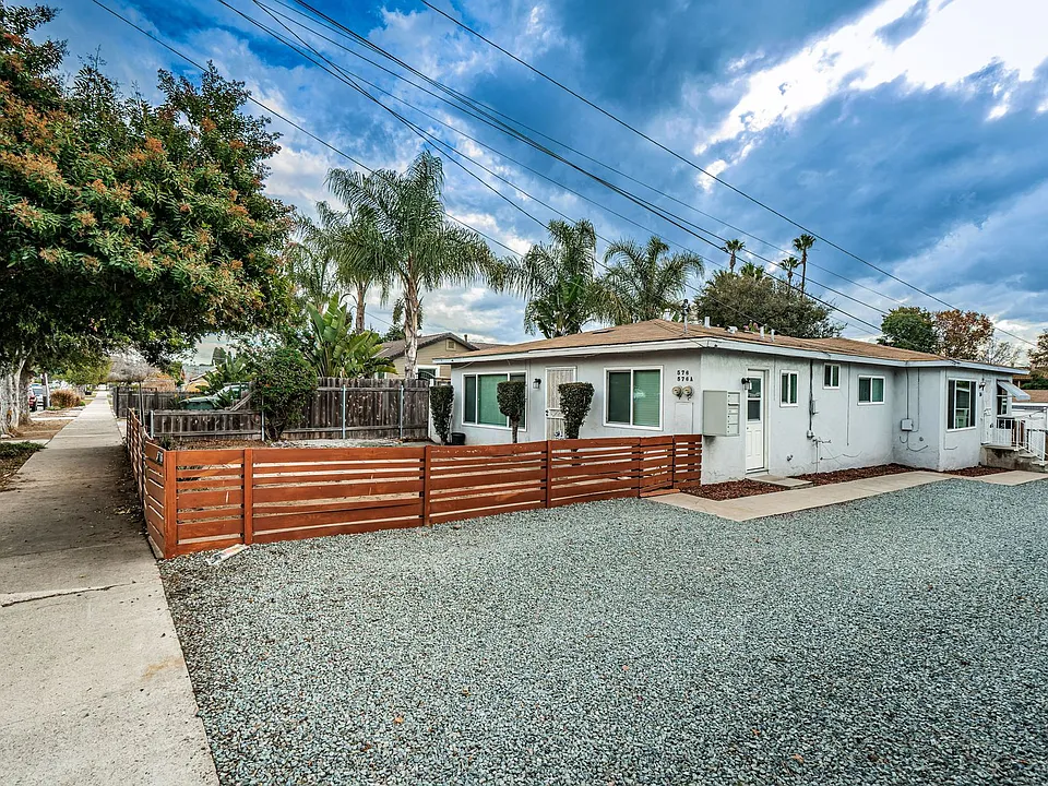 Charming Pet-Friendly Apartments in Central Chula Vista