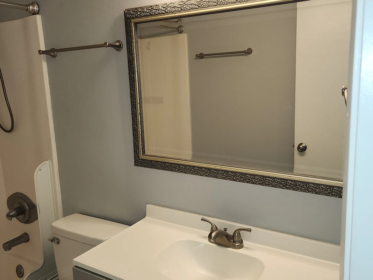 2 bed, 960 sqft, $1,500 — Photo 4