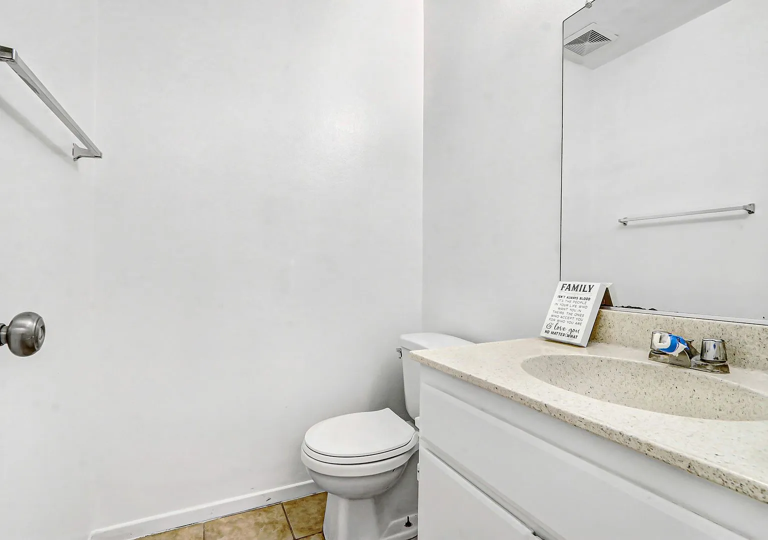 3221 Triumph Lane — Photo 4