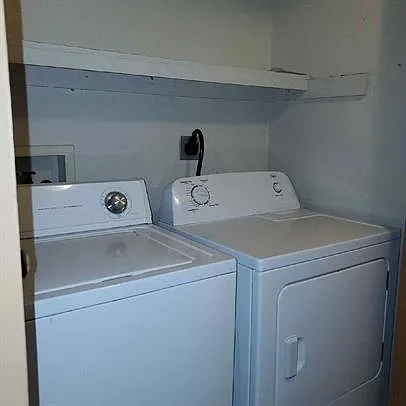 301 S Mulberry St #D — Photo 11