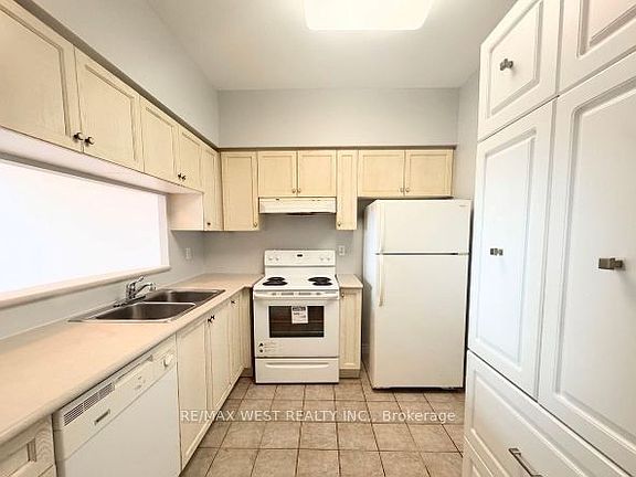 3rd image of 1700 Eglinton Ave E #Penthouse 7
