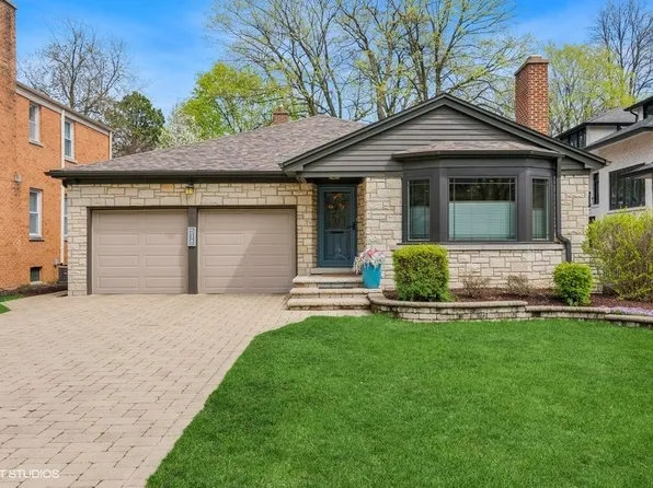 518 N Euclid Ave, Oak Park, IL 60302