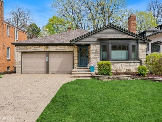 518 N Euclid Ave, Oak Park, IL 60302