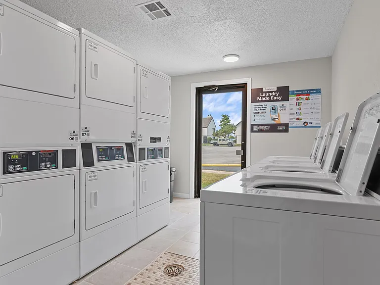 Avia Apartments — Photo 5