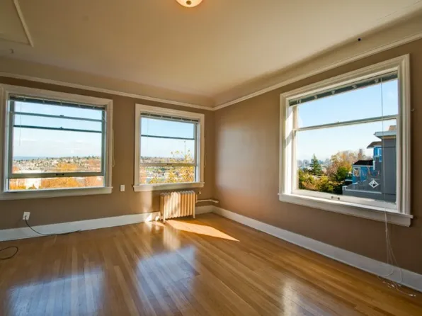 1808 Bigelow Ave N APT A201, Seattle, WA 98109
